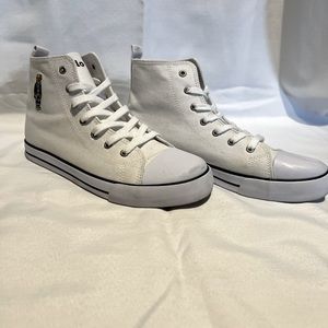 Polo Hamptyn II Hi-Top Sneakers size 7
Box not included